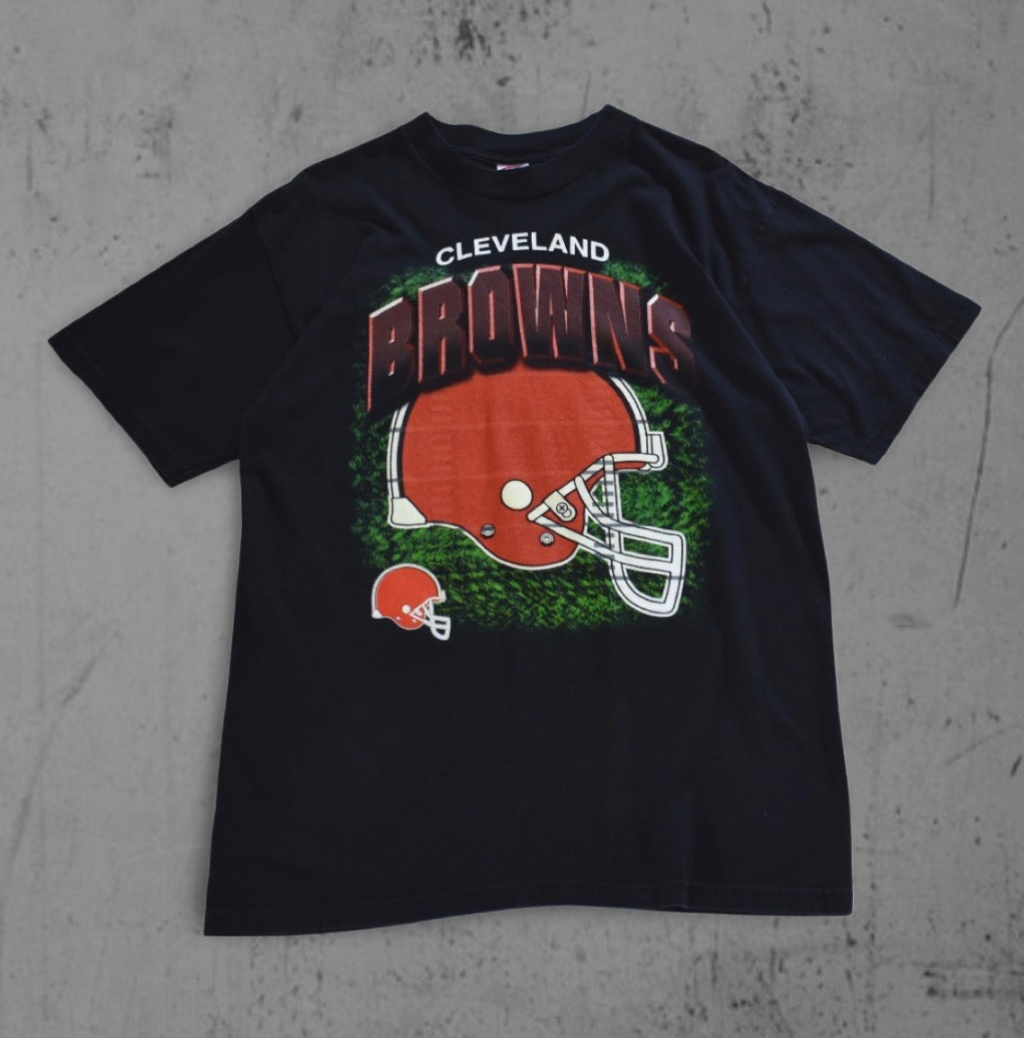 Cleveland Browns Helmet Tee (L)