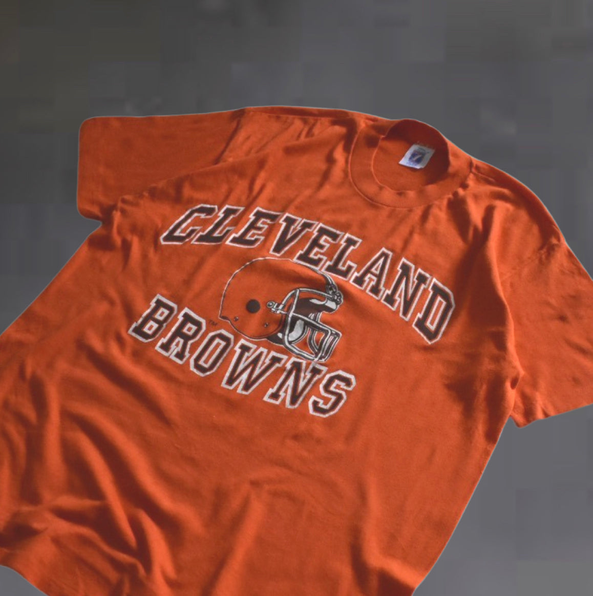 Cleveland Brown Helmet Tee (L)